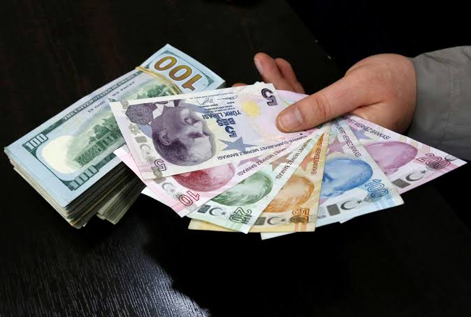 تباين صباحي سعر الليرة التركية مقابل الدولار اليوم الثلاثاء 30/9/2020 والعملة تفقد أكثر من نصفها